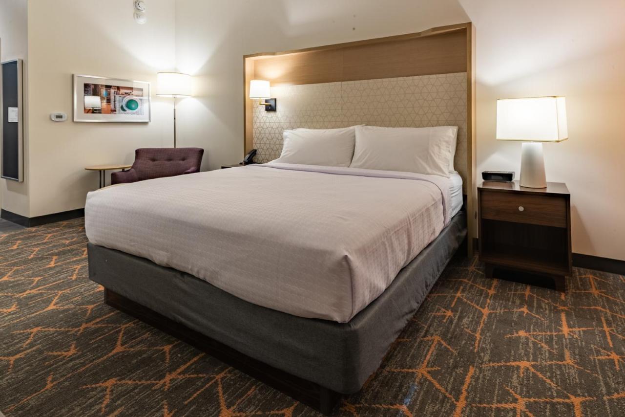 Courtyard By Marriott Atlanta Dunwoody Hotel Exterior foto